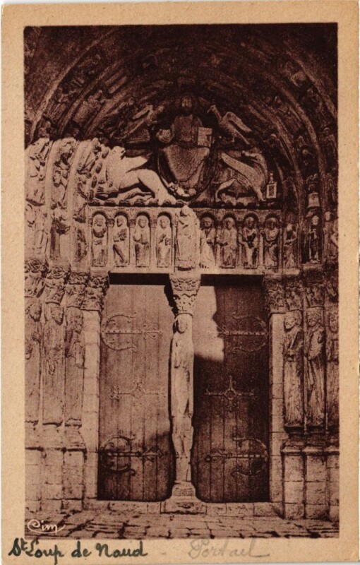 Carte postale ancienne Saint-Loup-de-Naud Eglise - Portail à Saint-Loup-de-Naud
