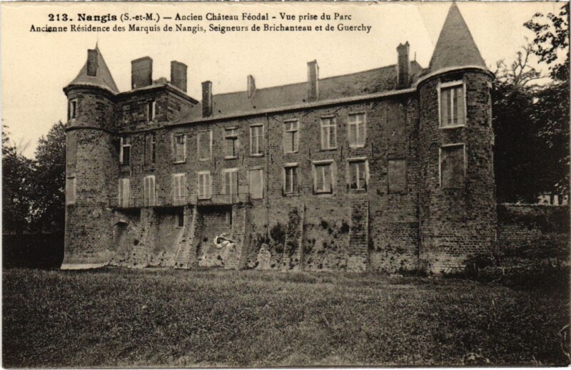 Carte postale ancienne Nangis Ancien Chateau Feodal à Nangis