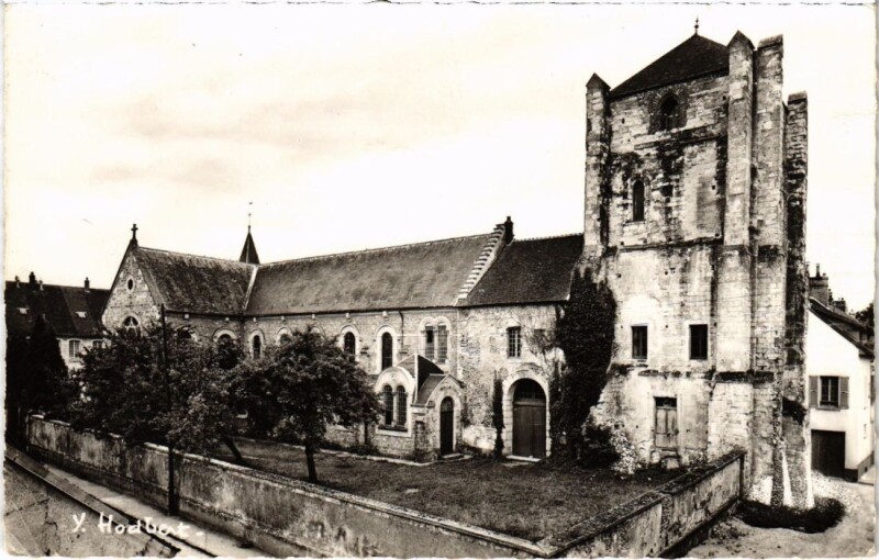 Carte postale ancienne Jouarre Le Monastere - Tour - Chapelle à Jouarre