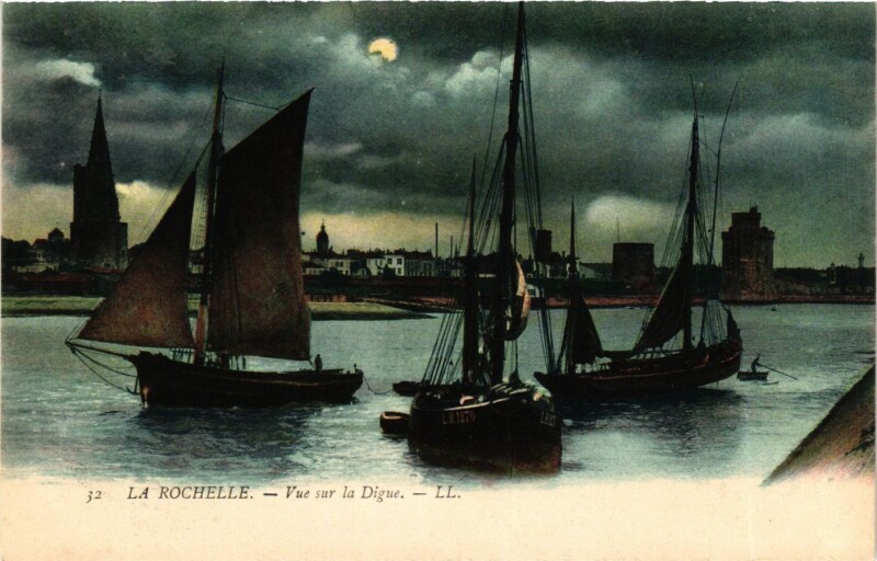 Carte postale ancienne La Rochelle - Vue sur la Digue à La Rochelle