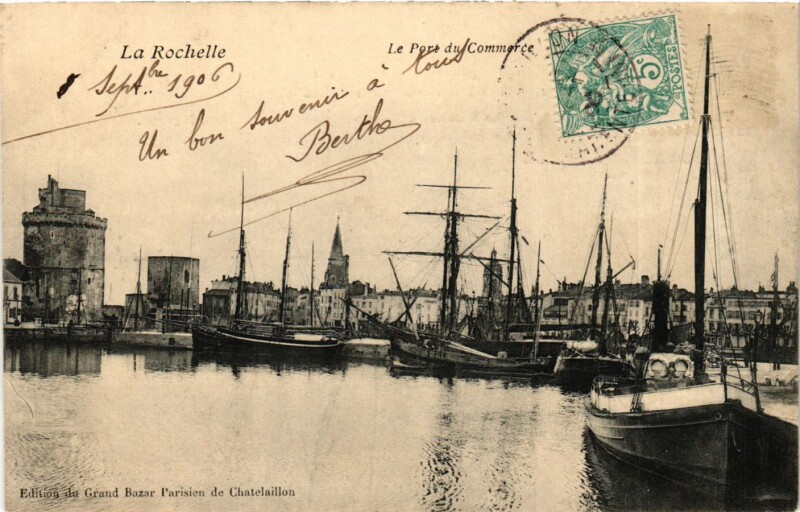 Carte postale ancienne La Rochelle - Le Port du Commerce à La Rochelle