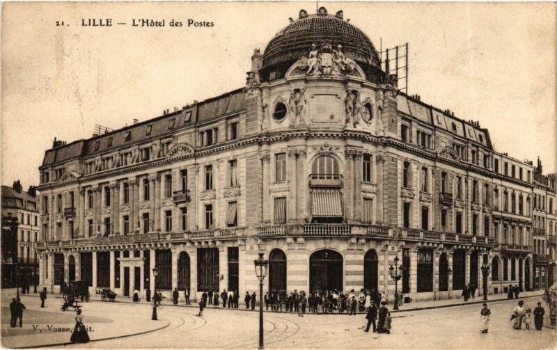 Carte postale ancienne Nord Lille L'Hotel des Postes à Lille