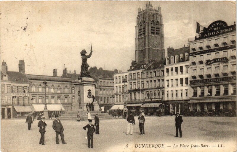 Carte postale ancienne Nord Dunkerque Place de Jean-Bart statue à Dunkerque