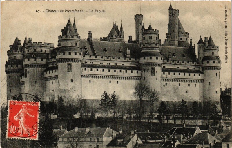 Carte postale ancienne Château de Pierrefonds - La Façade à Pierrefonds