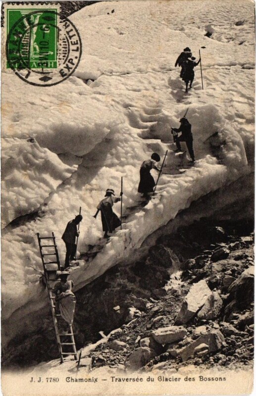 Carte postale ancienne Chamonix - Traversée du Glacier des Bossons