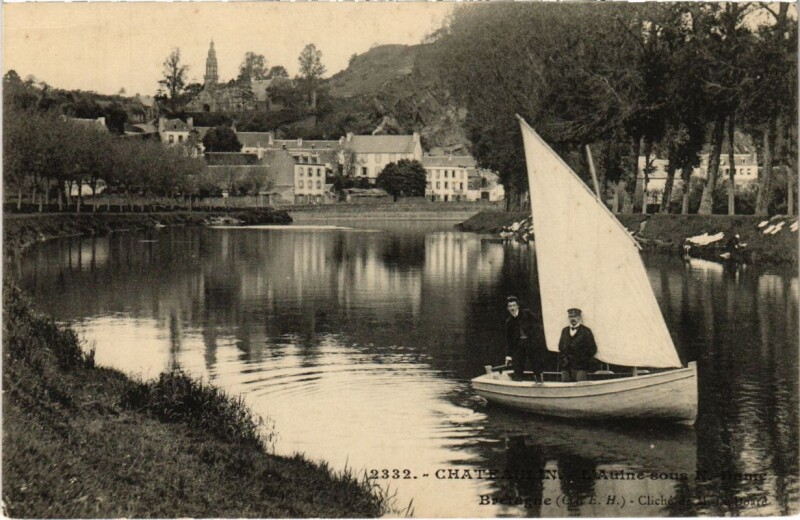 Carte postale ancienne Chateaulin - L'Aulnesous N.-Dame à Châteaulin