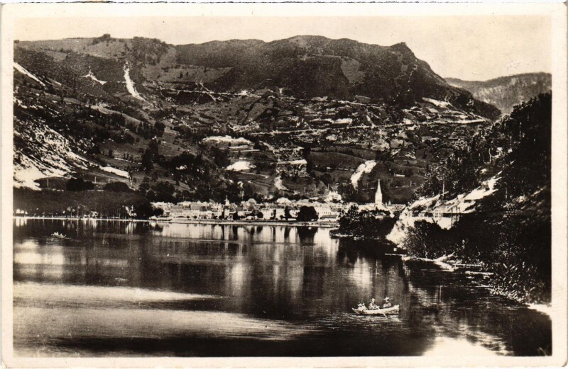 Carte postale ancienne Nantua - Une Prise des Grands Rochers à Nantua