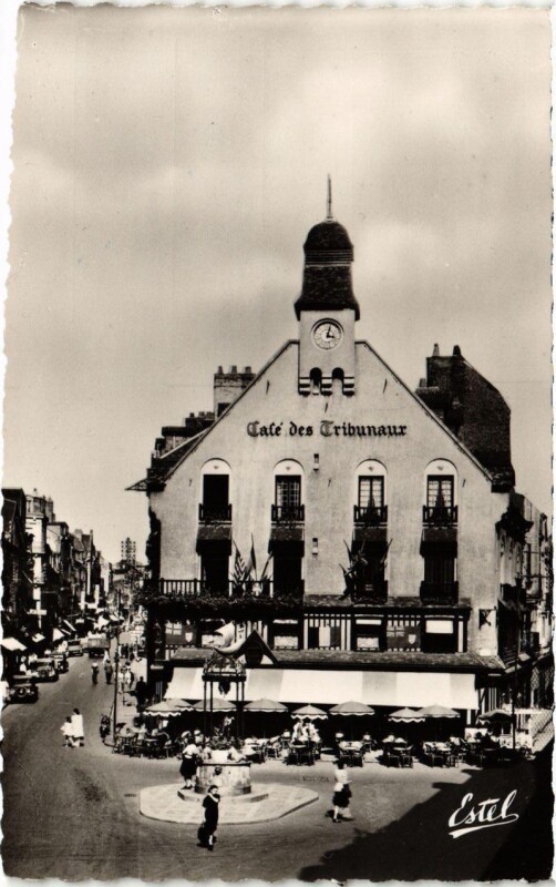 Carte postale ancienne Dieppe - La Place du Puits Sale à Dieppe
