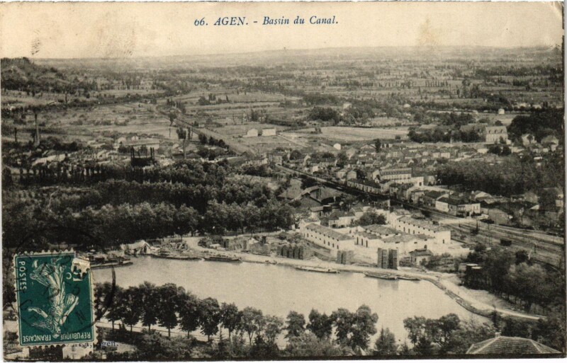Carte postale ancienne Agen Bassin du Canal
