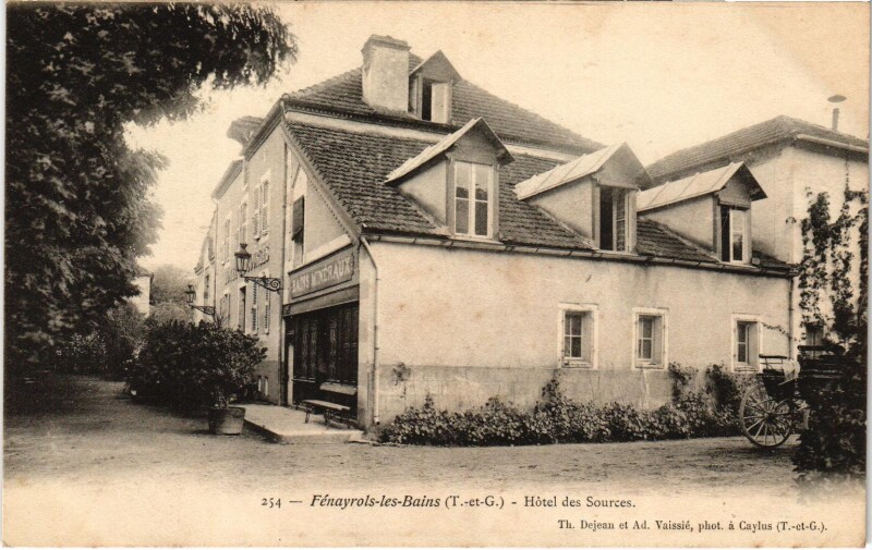 Carte postale ancienne Fenayrols-les-Bains Hotel des Sources