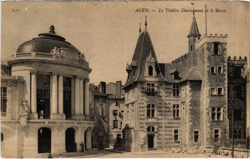 Carte postale ancienne Agen Le Théatre Ducurneau et le Musée