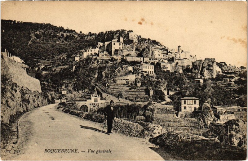 Carte postale ancienne Roquebrune - Vue générale à Roquebrune