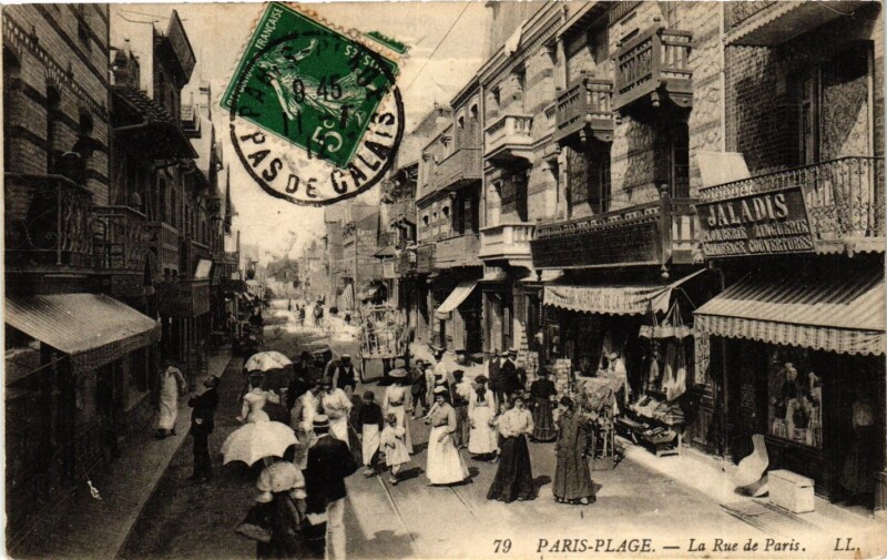 Carte postale ancienne Paris-Plage - La Rue de Paris