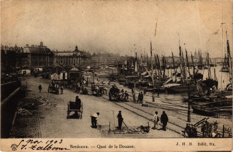 Carte postale ancienne Bordeaux Quai de la DOuane à Bordeaux