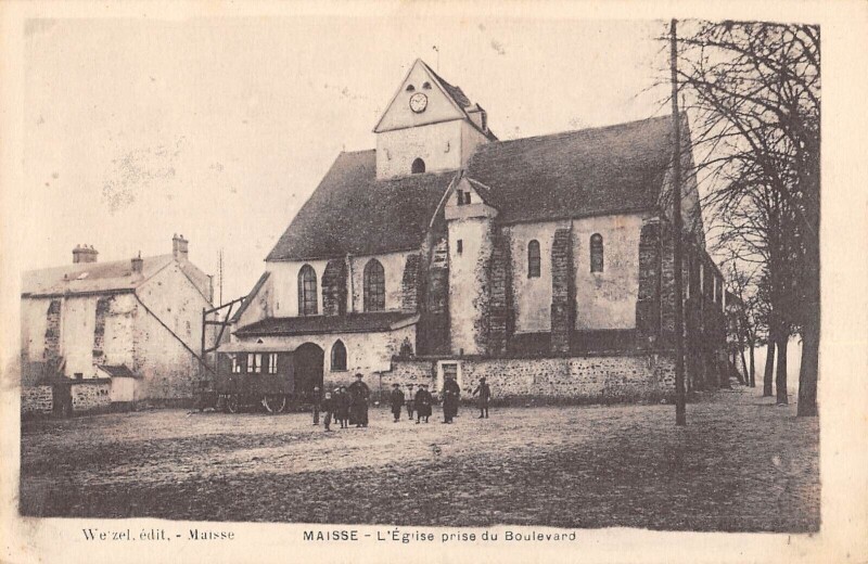 Carte postale ancienne Maisse L'Eglise Prise Du Boulevard à Maisse