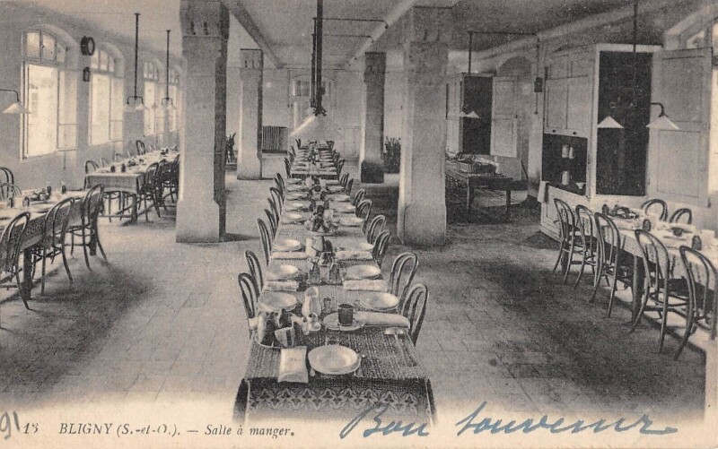 Carte postale ancienne Bligny Salle A Manger