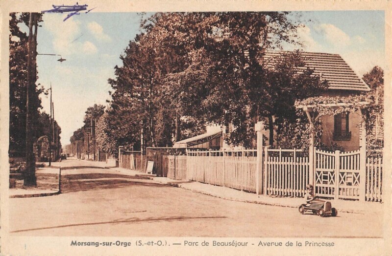 Carte postale ancienne Morsang Sur Orge Parc De Beausejour Avenue De La Princesse à Morsang-sur-Orge