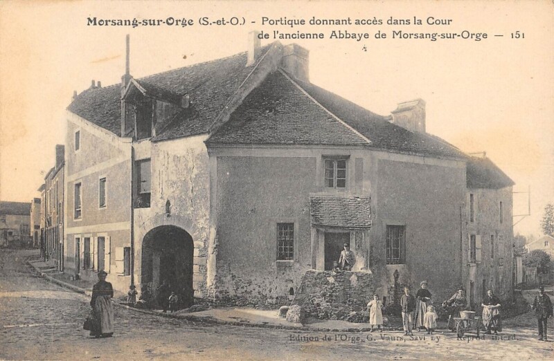 Carte postale ancienne Morsang Sur Orge Portique Donnant Acces Dans La Cour à Morsang-sur-Orge