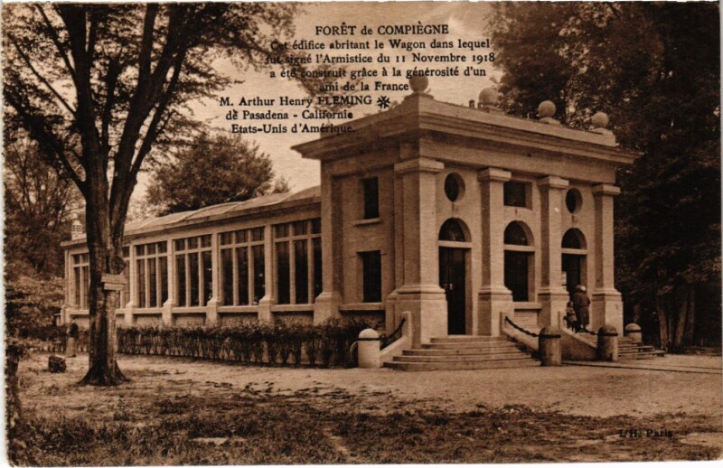 Carte postale ancienne Compiegne - Foret de Compiegne - Armistice Building à Compiègne