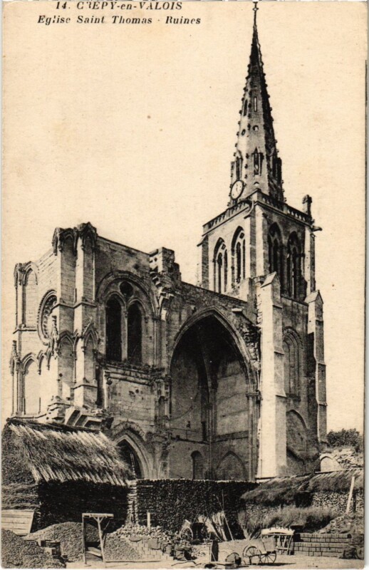 Carte postale ancienne Crepy-en-Valois - Eglise Saint Thomas - Ruines à Crépy-en-Valois