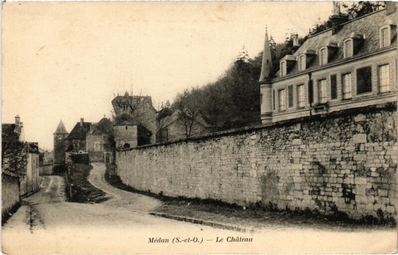Carte postale ancienne Medan - Le Chateau à Médan