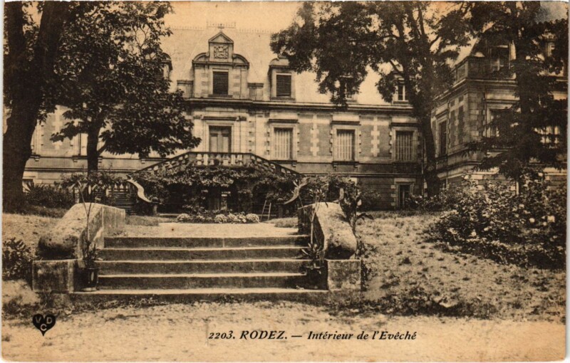 Carte postale ancienne Rodez - Interieur de l'Eveche à Rodez