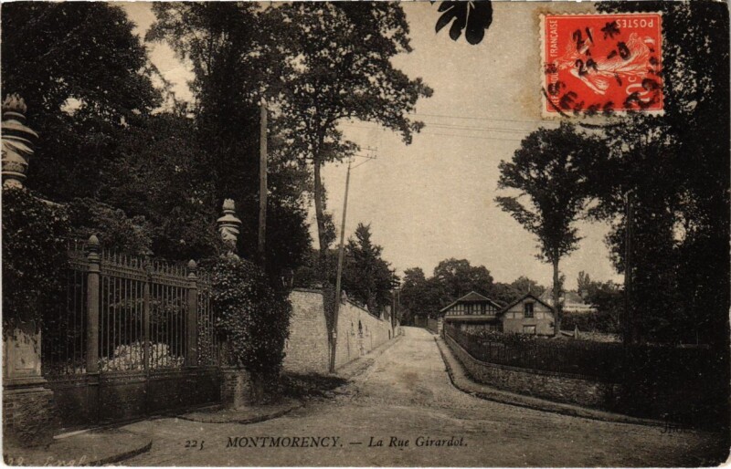 Carte postale ancienne Montmorency - La Rue Girardot à Montmorency