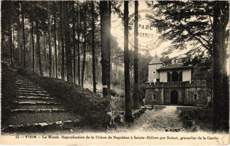Carte postale ancienne Fixin - Le Musée repr. De la prison du Napoléon à Fixin