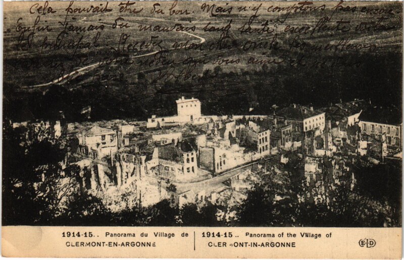 Carte postale ancienne Militaire Clermont-en-Argonne - Panorama du Village à Clermont-en-Argonne