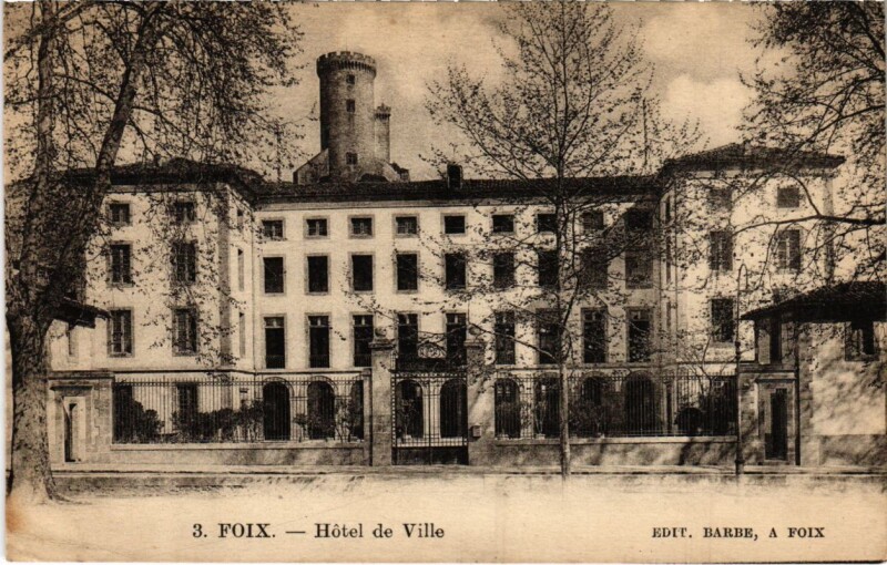 Carte postale ancienne Foix- Hotel de Ville France