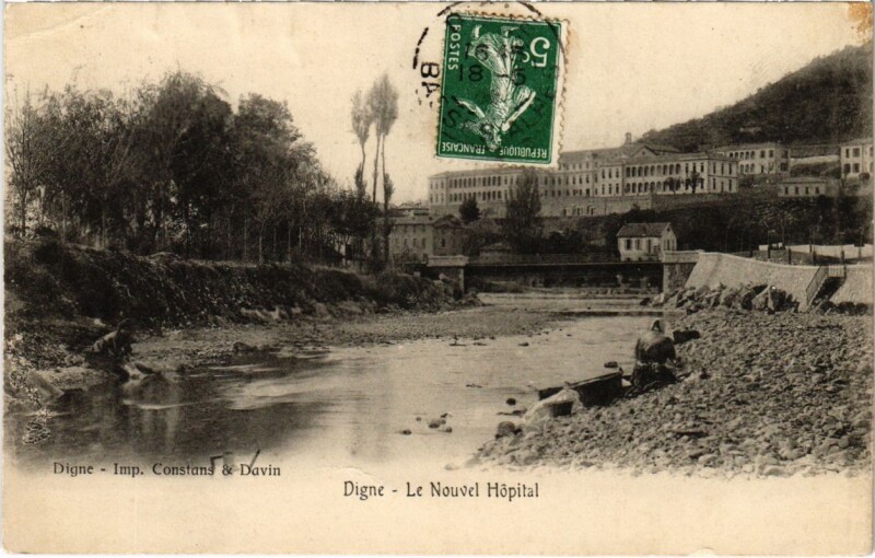 Carte postale ancienne Digne Le Nouvel Hopital