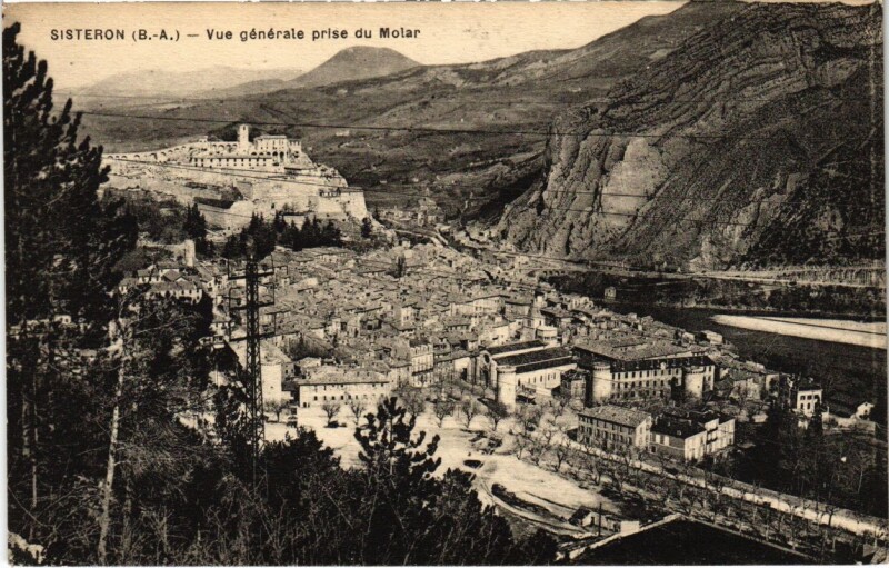Carte postale ancienne Sisteron Vue generale prise du Molar à Sisteron