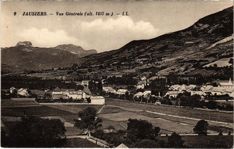 Carte postale ancienne Jausiers Vue generale à Jausiers