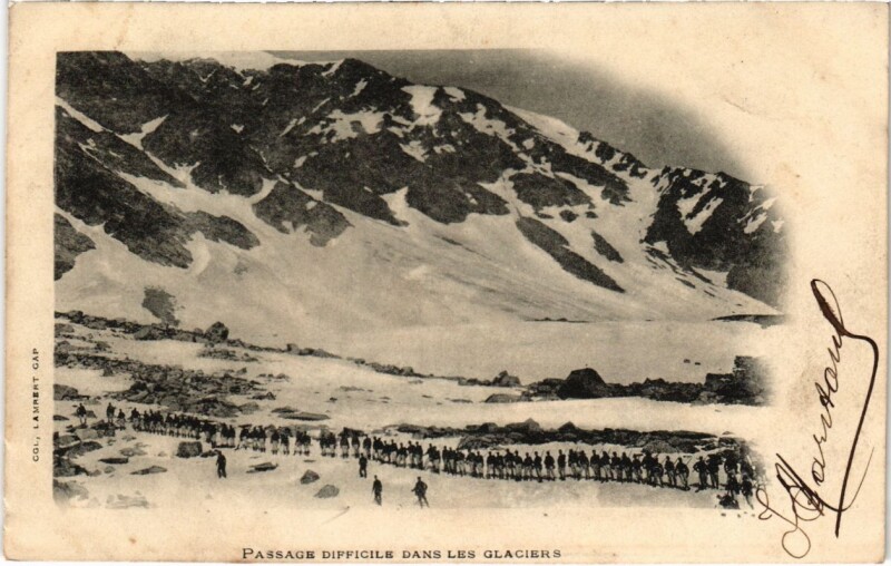 Carte postale ancienne Passage difficile dans les Glaciers