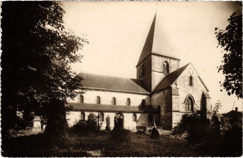 Carte postale ancienne Machault - L'Eglise à Machault