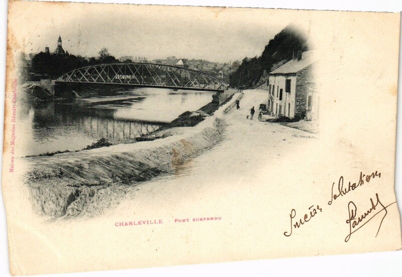 Carte postale ancienne Charleville - Pont Suspendu
