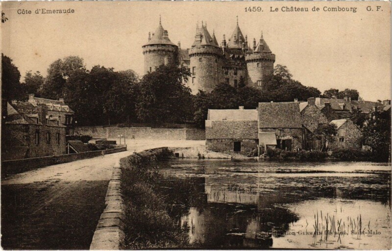 Carte postale ancienne Le Chateau de Combourg à Combourg