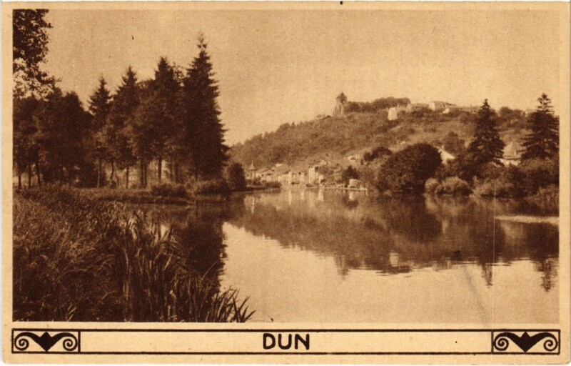 Carte postale ancienne Dun-sur-Meuse - Dun an der Maas - Panorama à Dun-sur-Meuse