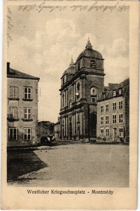 Carte postale ancienne Montmedy - Town Scene à Montmédy