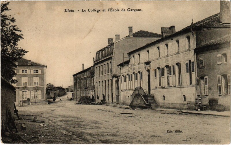 Carte postale ancienne Etain - Le College et l'Ecole de Garcons à Étain