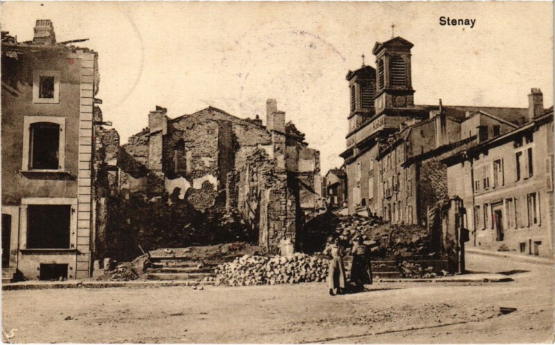 Carte postale ancienne Stenay - Rue - Strassenpartie - Ruines à Stenay