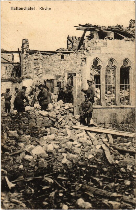 Carte postale ancienne Vigneulles-les-Hattonchatel - L'Eglise - Kirche - Ruines à Vigneulles-lès-Hattonchâtel