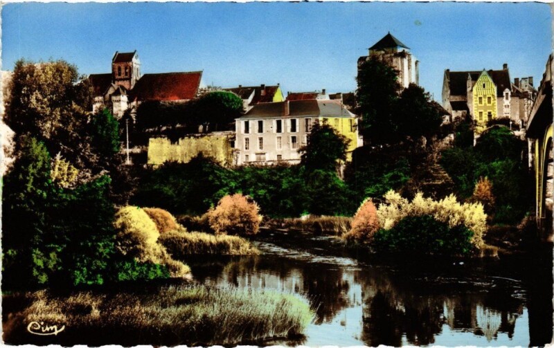 Carte postale ancienne La Roche-Posay-les-Bains - L'Eglise fortifiée à La Roche-Posay