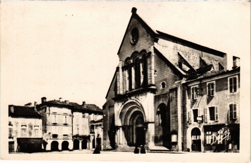 Carte postale ancienne Saint-Sever Adour - L'Eglise à Saint-Sever