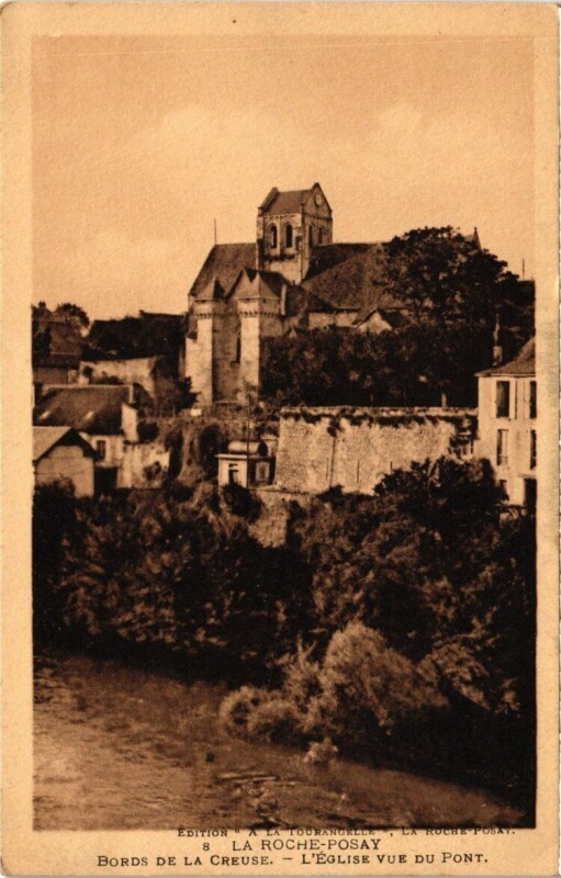 Carte postale ancienne La Roche-Posay - Bords de la Creuse - L'Eglise vue du pont à La Roche-Posay