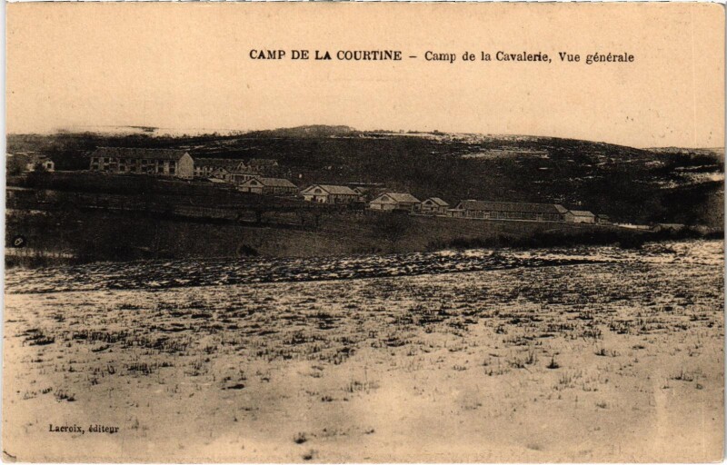 Carte postale ancienne Militaire Camp de La Courtine - Camp de la Cavalerie à La Courtine