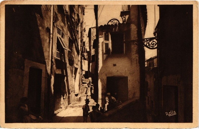 Carte postale ancienne Menton - Vieilles rues à Menton