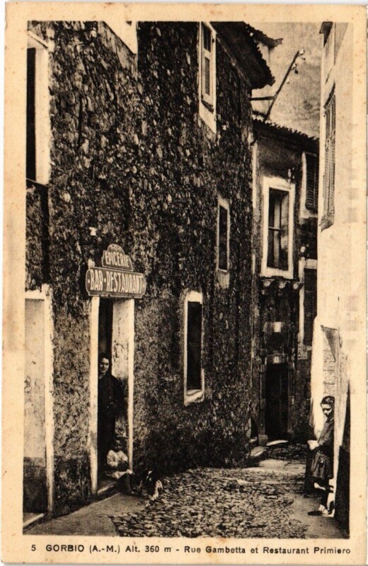 Carte postale ancienne Gorbio - Rue Gambetta et Restaurant Primiero à Gorbio