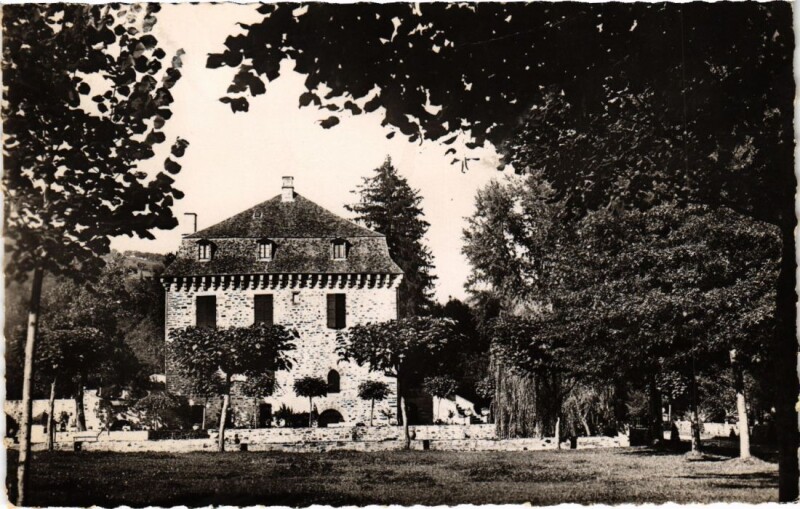Carte postale ancienne Le Saillant - Le Chateau Mirabeau