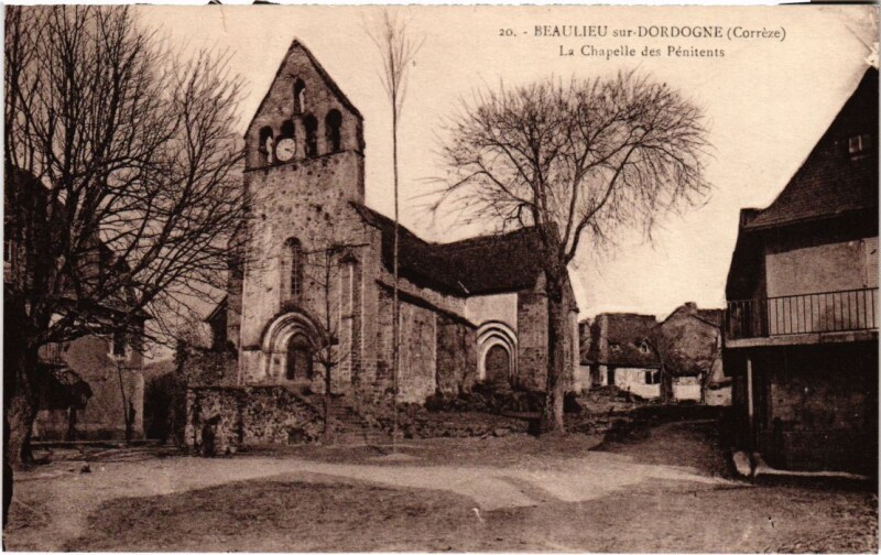 Carte postale ancienne Beaulieu-sur-Dordogne - La Chapelle des Penitents à Beaulieu-sur-Dordogne